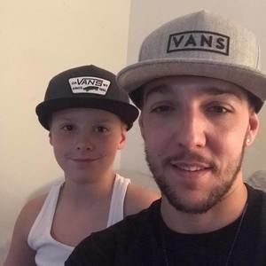 Meet your Posher, Justin